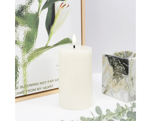 Dekorativní LED svíčka pro vnitřní použití