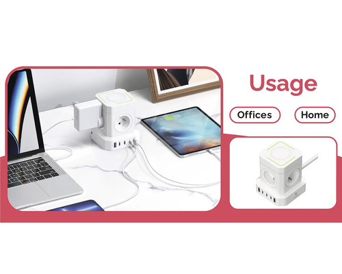 Rozbočovací zásuvka s USB porty na stole s elektronickými zařízeními