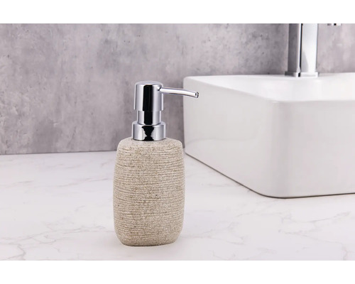 Kamenný dávkovač mýdla s kovovou pumpou