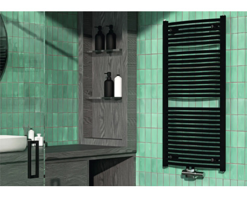 Koupelnový radiátor Rotheigner SWING-M 1215 x 595 mm matně černý přípojka uprostřed dole Moderní koupelna s radiátorem na ručníky, umyvadlem a úložnými prostory