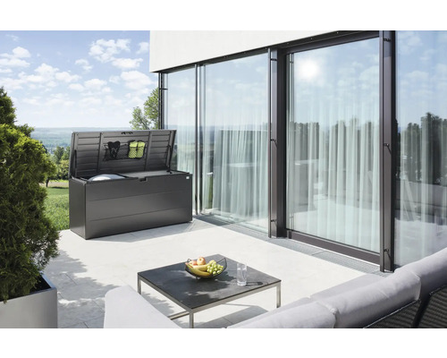 Otevřený úložný box na terase