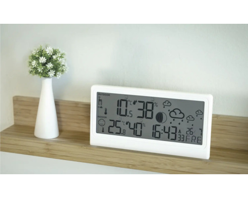 Meteostanice s ukazatelem vnitřní a venkovní teploty