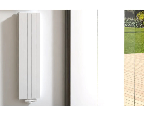 Designové topné těleso ROTHEIGNER 1400 x 366 x 72 mm připojení 1 dole uprostřed Plochý radiátor namontovaný na zdi