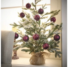 Dekorativní vánoční stromek s ozdobami a jutovým pytlem