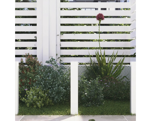 Síť na ochranu soukromí před rostlinami a bílým plotem