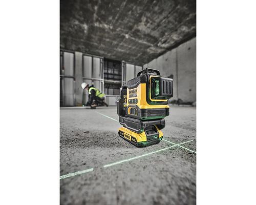 Čárový laser DeWalt se zelenými laserovými liniemi pro vnitřní vyrovnání