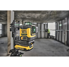 Čárový laser Logo DeWalt se stativem pro přesné vyrovnání na staveništích