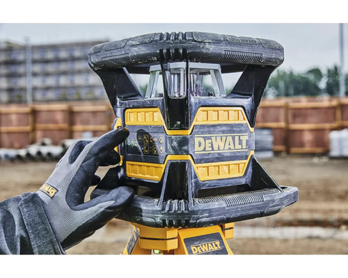 Rotační laser DeWalt na stativu s ovládající rukou