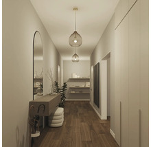 Chodba se zrcadlem, konzolí, šatnou a závěsnými svítidly