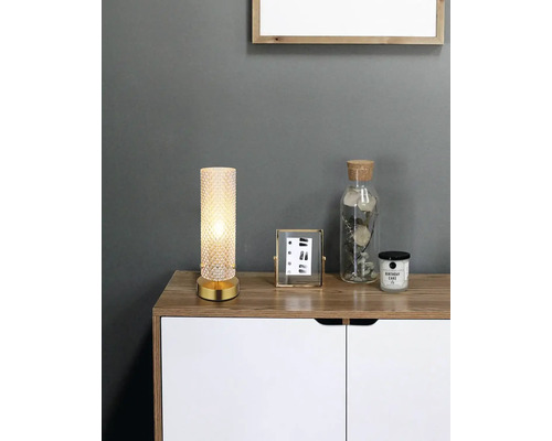 Dekorativní skleněná stolní lampa se strukturou na skříňce