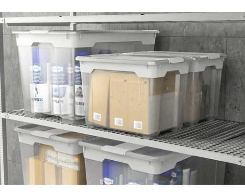Regál s průhlednými úložnými boxy a víky