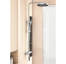 Sprchový panel s hlavovou a ruční sprchou v koupelně