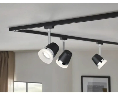 Stropní svítidlo se třemi reflektory na liště