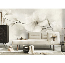 Obývací pokoj s pohovkou, komodou a fototapetou s květinovým motivem