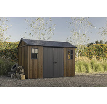 Zahradní domek s dvoukřídlými dveřmi, dvěma okny a sedlovou střechou