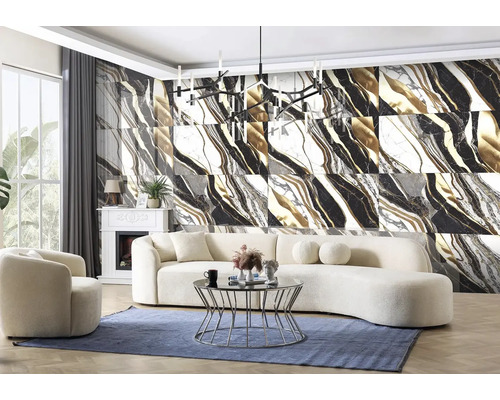 Obývací pokoj s mramorovou stěnou, pohovkou a konferenčním stolkem