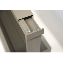 Detail rolety se šrouby