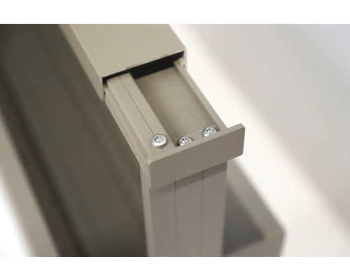 Detail rolety se šrouby