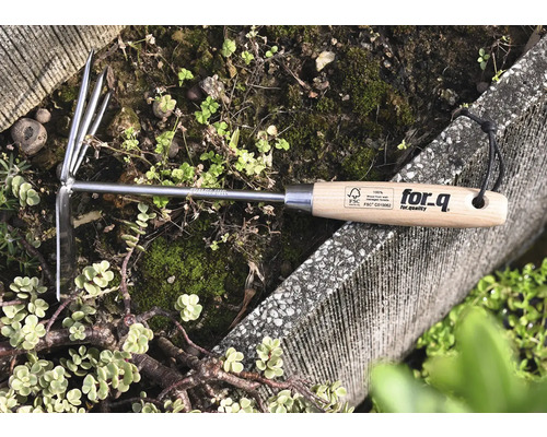 Kultivátor For Q z nerezové oceli s dřevěnou rukojetí na záhoně