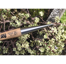 Zemní vrták z oceli a dřeva s pečetí FSC