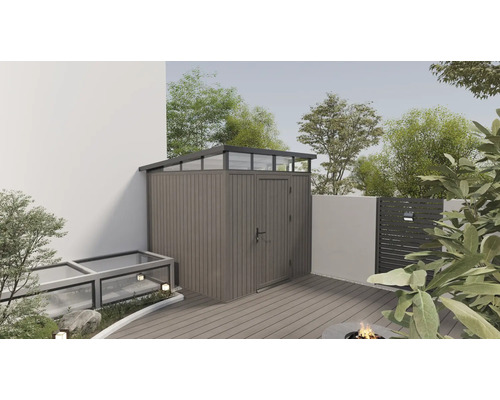 Zahradní scéna s domkem na nářadí, pařeništěm a terasou