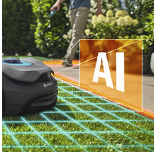 Robotická sekačka Gardena s umělou inteligencí v provozu na trávníku