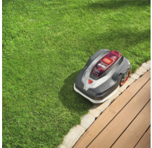 Robotická sekačka AL-KO na trávníku