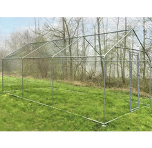 Volně stojící kurník s dveřmi pro venkovní použití na trávníku