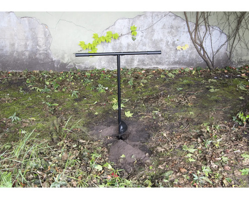 Zemní vrták na zahradě