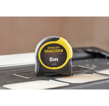 Svinovací metr Stanley Fatmax o délce 5 metrů