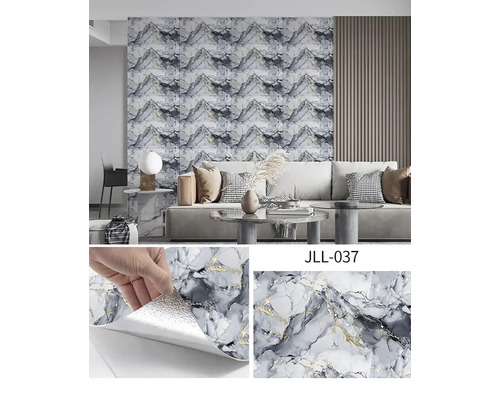 Obývací pokoj s nástěnnými panely se vzhledem mramoru a samolepicí zadní stranou.