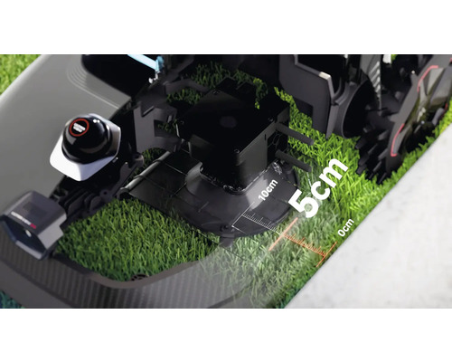 Detailní pohled na robotickou sekačku s délkou sečení 5 až 10 cm