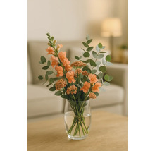 Kytice s hledíkem a eukalyptem ve skleněné váze