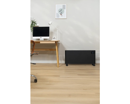 Ukázka uspořádání s černým radiátorem v místnosti