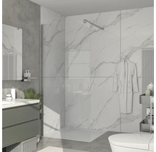 Koupelna se sprchou, umyvadlem a toaletou