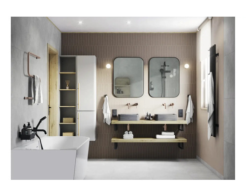 Světlá koupelna s vanou, umyvadly, zrcadlem a policemi na koupelnové doplňky