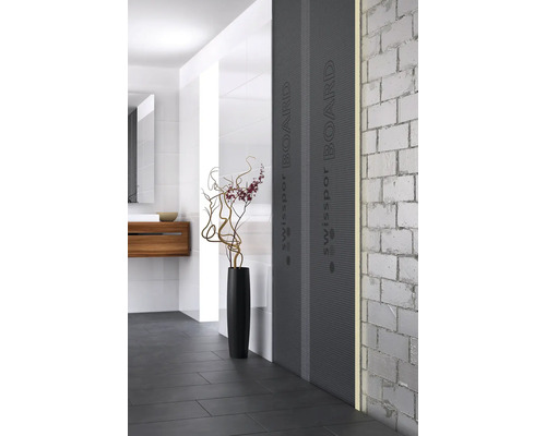 Moderní koupelna s instalací před stěnou a deskou swissopor BOARD