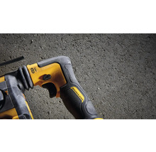 Akumulátorové vrtací kladivo s bezkartáčovým motorem