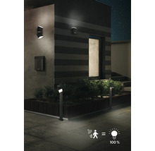 Exteriér s osvětlením cesty, osvětlením domu a poštovní schránkou