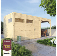 Dřevěný zahradní domek s okny a krytou terasou se zahradním nábytkem