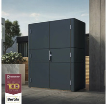 Prostorná zahradní skříň pro uložení zahradního nářadí a nástrojů venku.