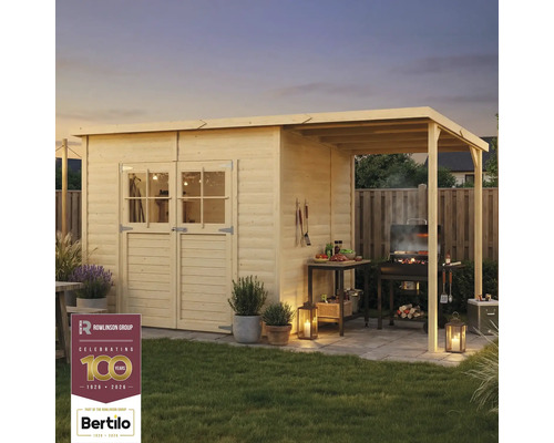 Zahradní domek se stříškou a grilem na zahradě