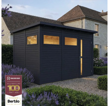 Tmavě šedá dřevěná zahradní kůlna s plochou střechou, dveřmi a okny na zahradě