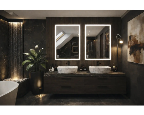 Moderní koupelna s dvojitým umyvadlem, osvětlenými zrcadly a dekorativními prvky