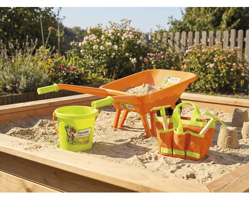Pískoviště s kolečkem, kbelíkem a příslušenstvím