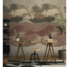 Pokoj s tapetou se vzorem, psacím stolem a dekorací