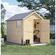 Dřevěný zahradní domek s otevřenými dveřmi a zahradním nářadím uvnitř