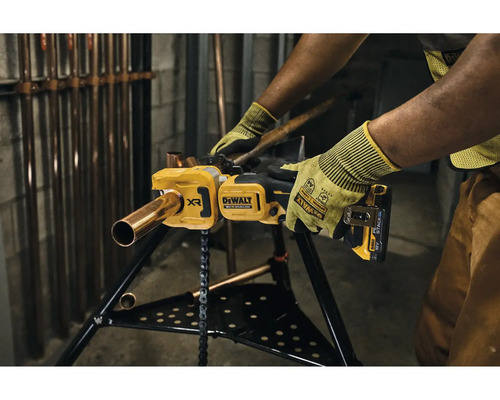 Aku řezačka měděných trubek (Ø12–35) DeWalt DCE154N-XJ, 18V XR bez akumulátoru