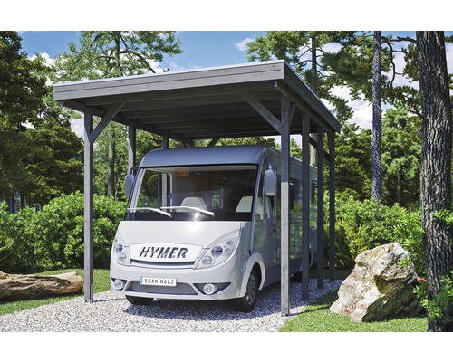 Přístřešek na auto SKAN HOLZ Friesland karavanový 397 x 555 cm břidlicově šedý Obytný automobil pod dřevěným přístřeškem v exteriéru.