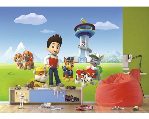 Dětský pokoj s fototapetou Tlapková patrola, nízkou skříňkou a sedacím vakem